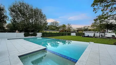 2215 Datura Street Sarasota FL 34239
