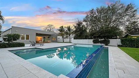 2215 Datura Street Sarasota FL 34239