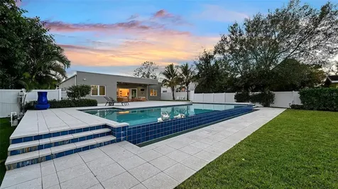 2215 Datura Street Sarasota FL 34239