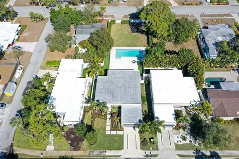 2215 Datura Street Sarasota FL 34239