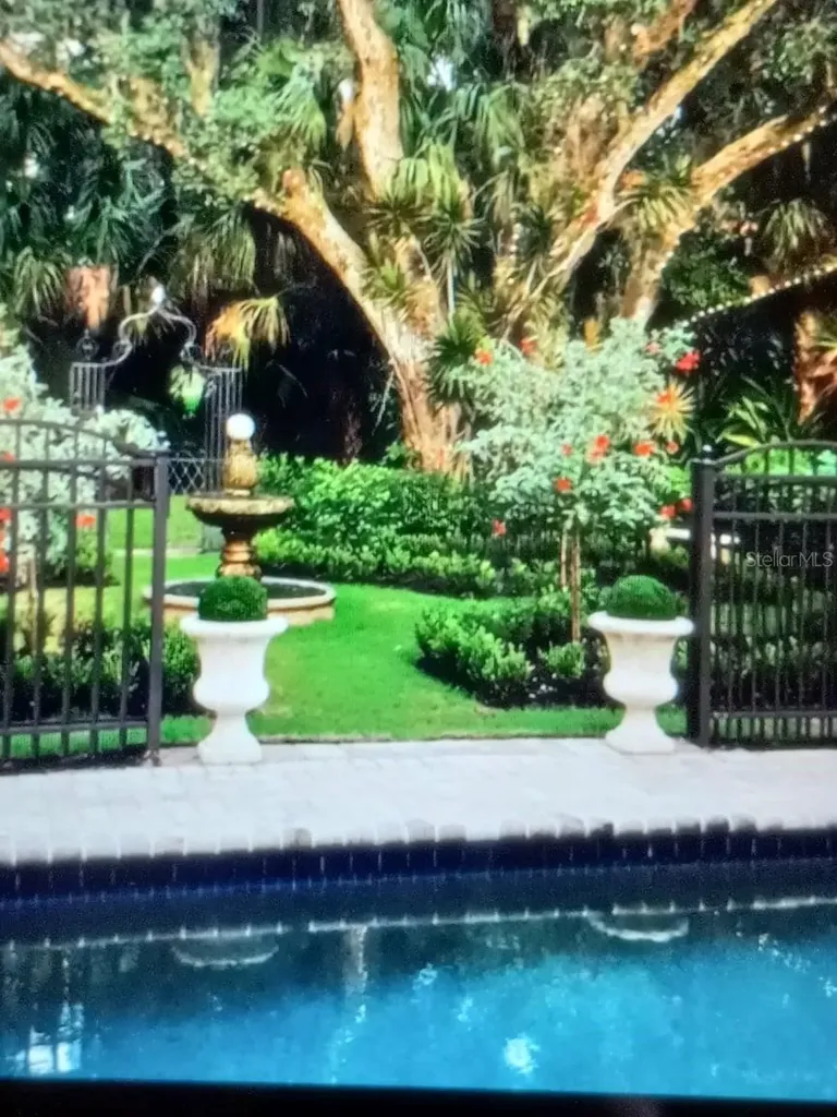 3171 Dick Wilson Drive Sarasota FL 34240