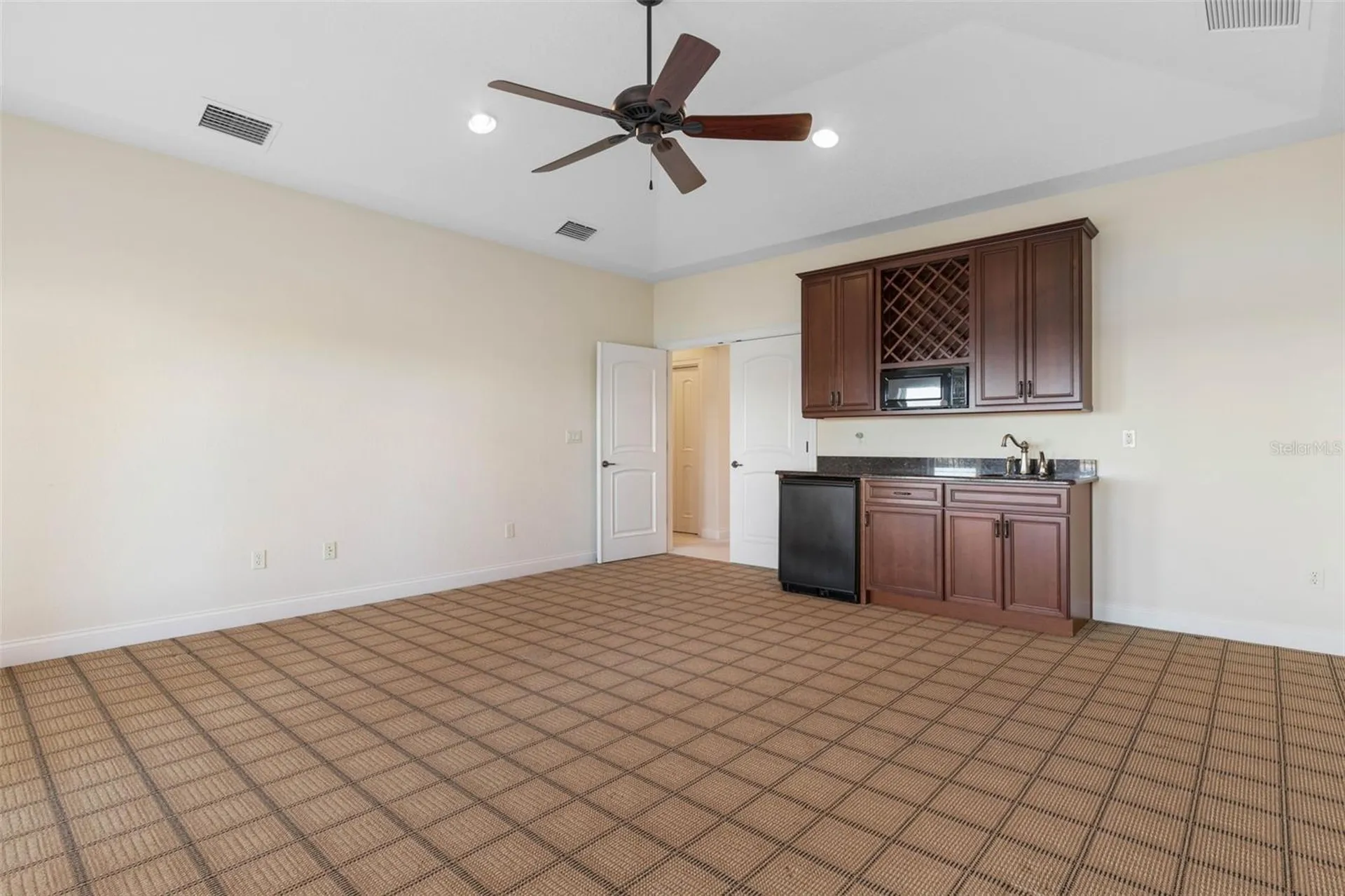 11 S Riverwalk Drive Palm Coast FL 32137
