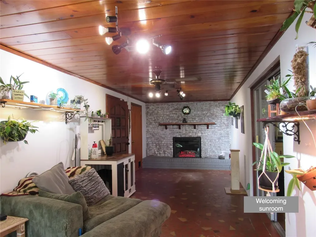 20526 N State Road 121 Alachua FL 32615