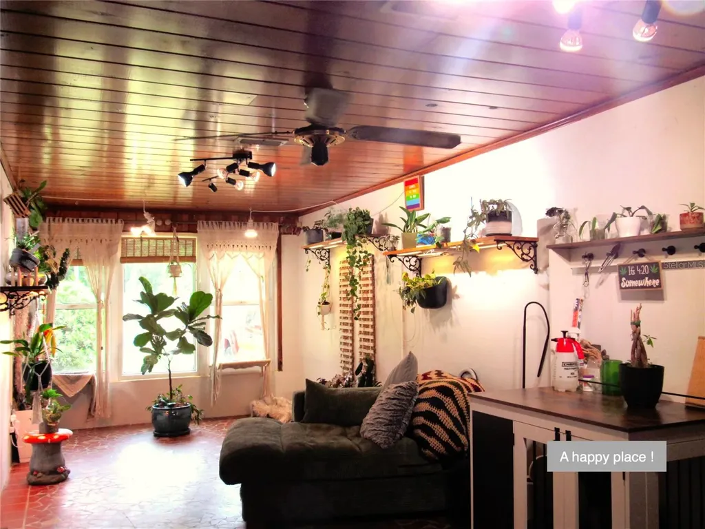 20526 N State Road 121 Alachua FL 32615