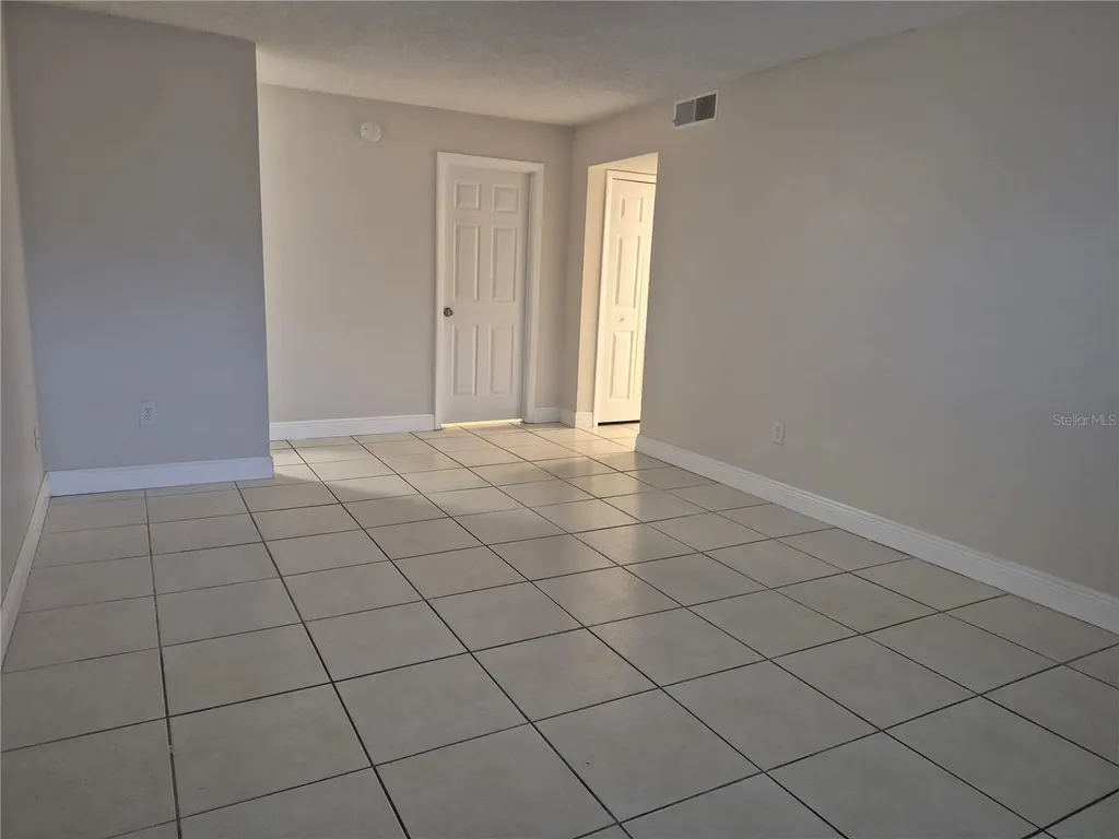 845 Sky Lake Circle Orlando FL 32809