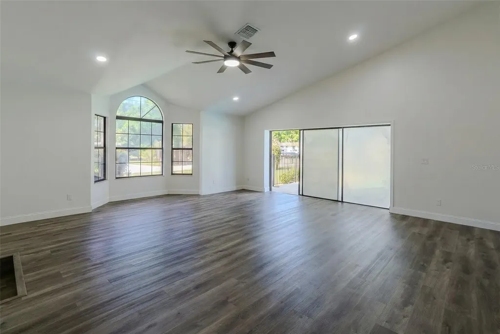 599 Carolina Avenue Fort Myers FL 33905