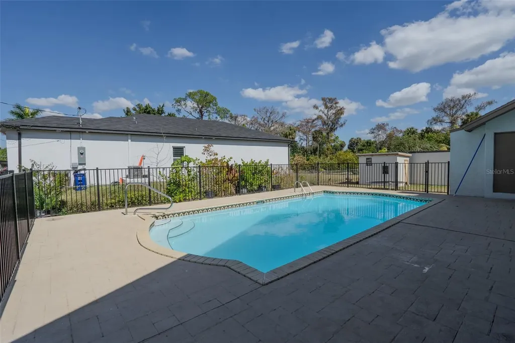 599 Carolina Avenue Fort Myers FL 33905