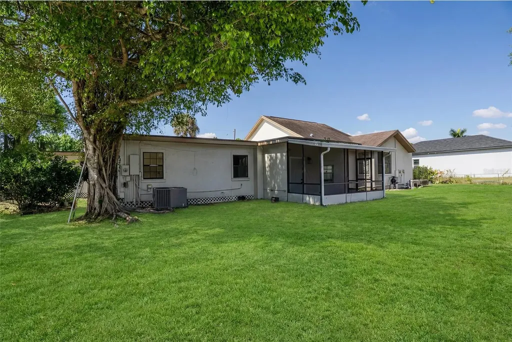 599 Carolina Avenue Fort Myers FL 33905