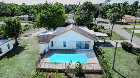 599 Carolina Avenue Fort Myers FL 33905