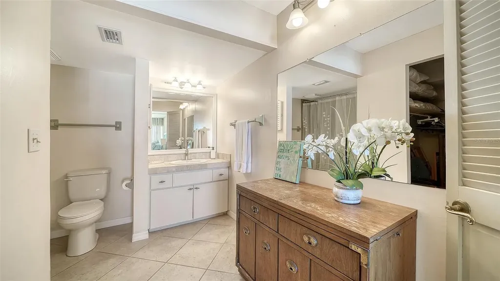 19 Whispering Sands Drive Sarasota FL 34242