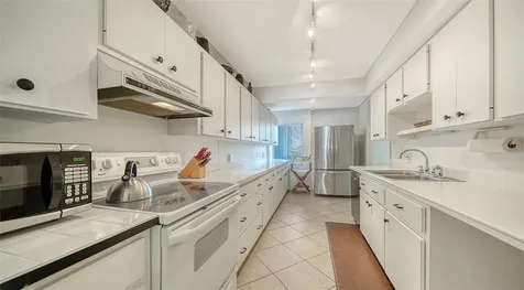 19 Whispering Sands Drive Sarasota FL 34242