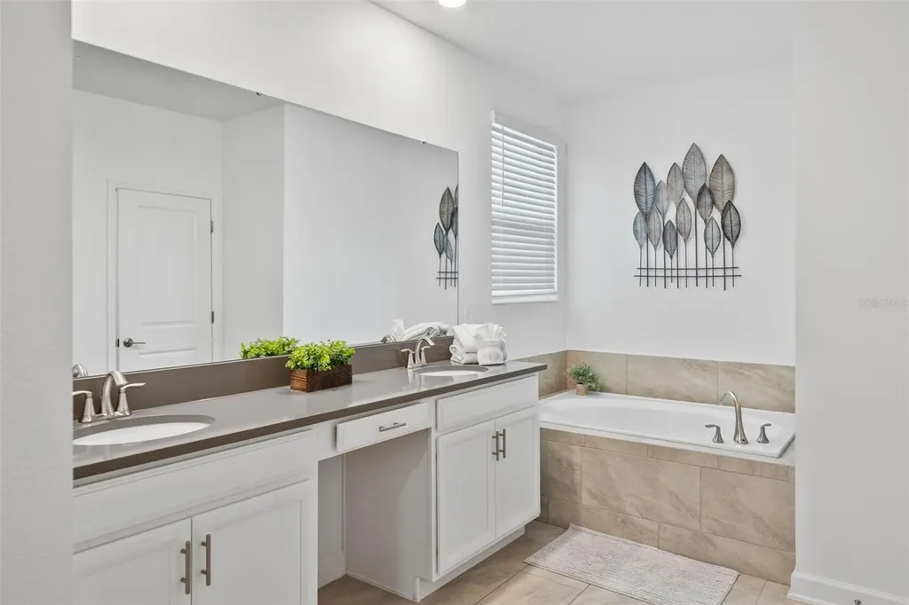 1187 Kingsbarn Street Davenport FL 33896