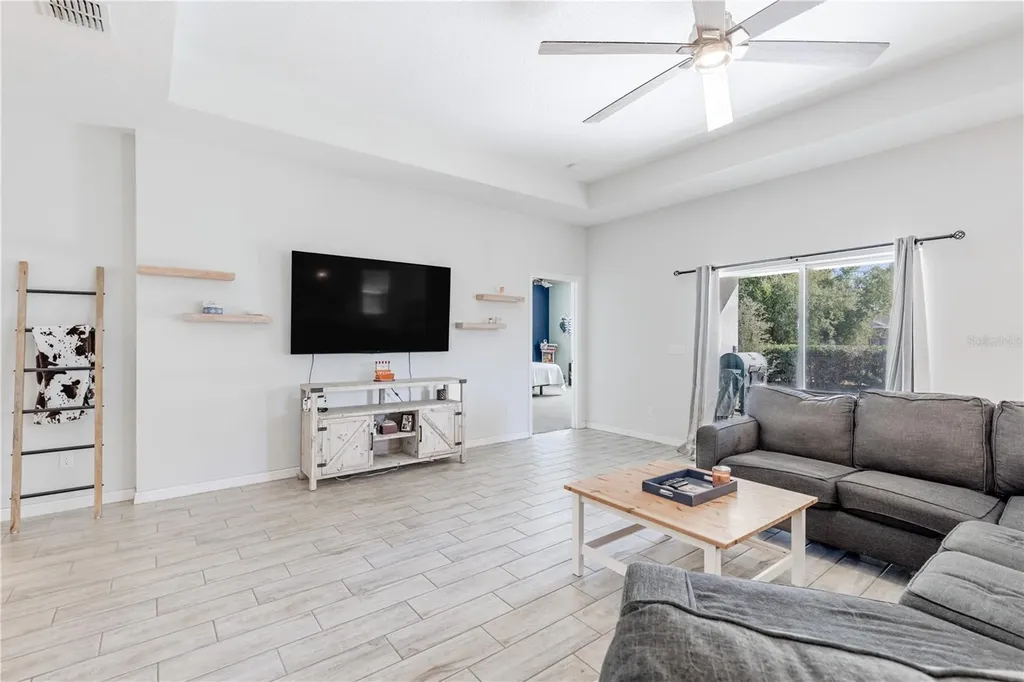 13343 Lake Yale View Loop Grand Island FL 32735