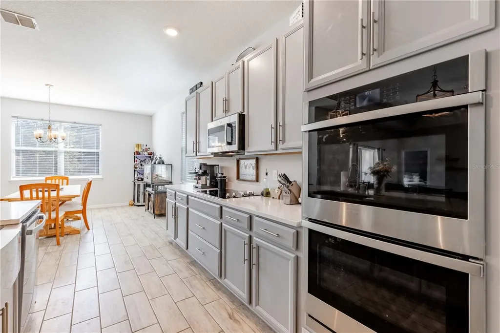 13343 Lake Yale View Loop Grand Island FL 32735