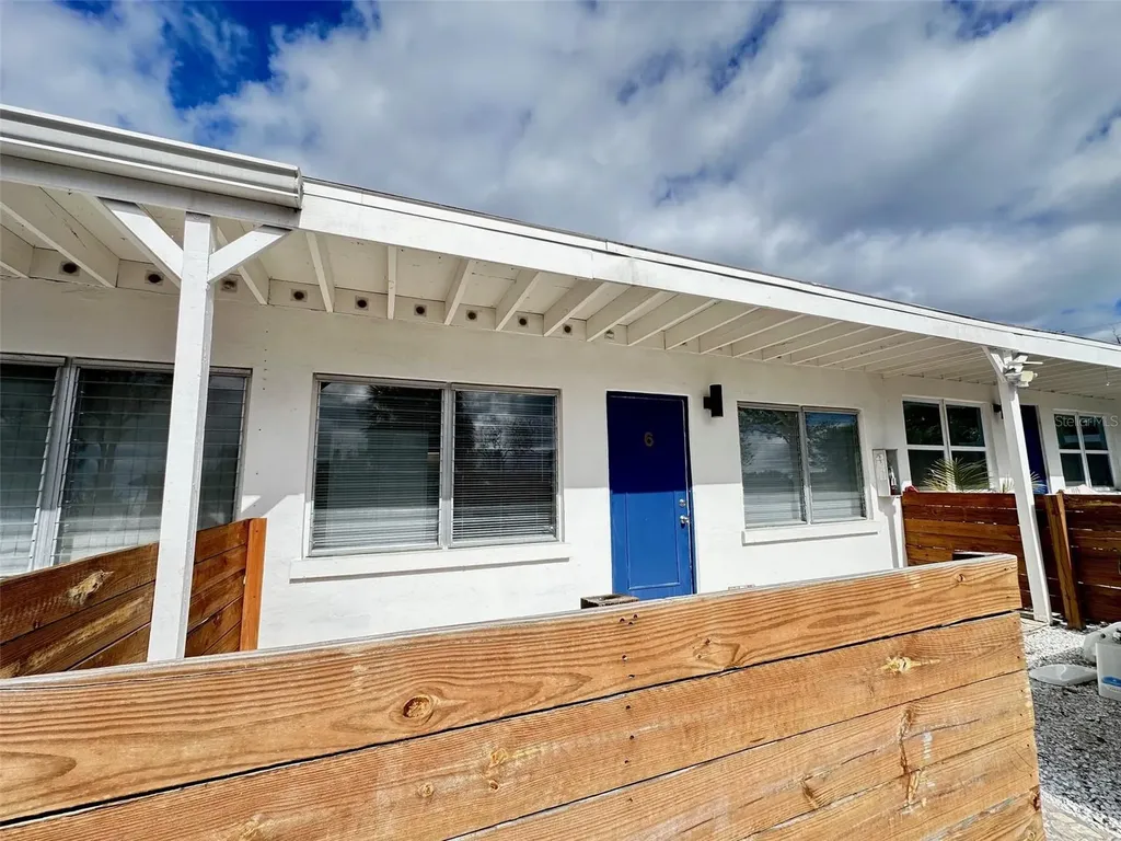 2035 Edgewater Drive Clearwater FL 33755