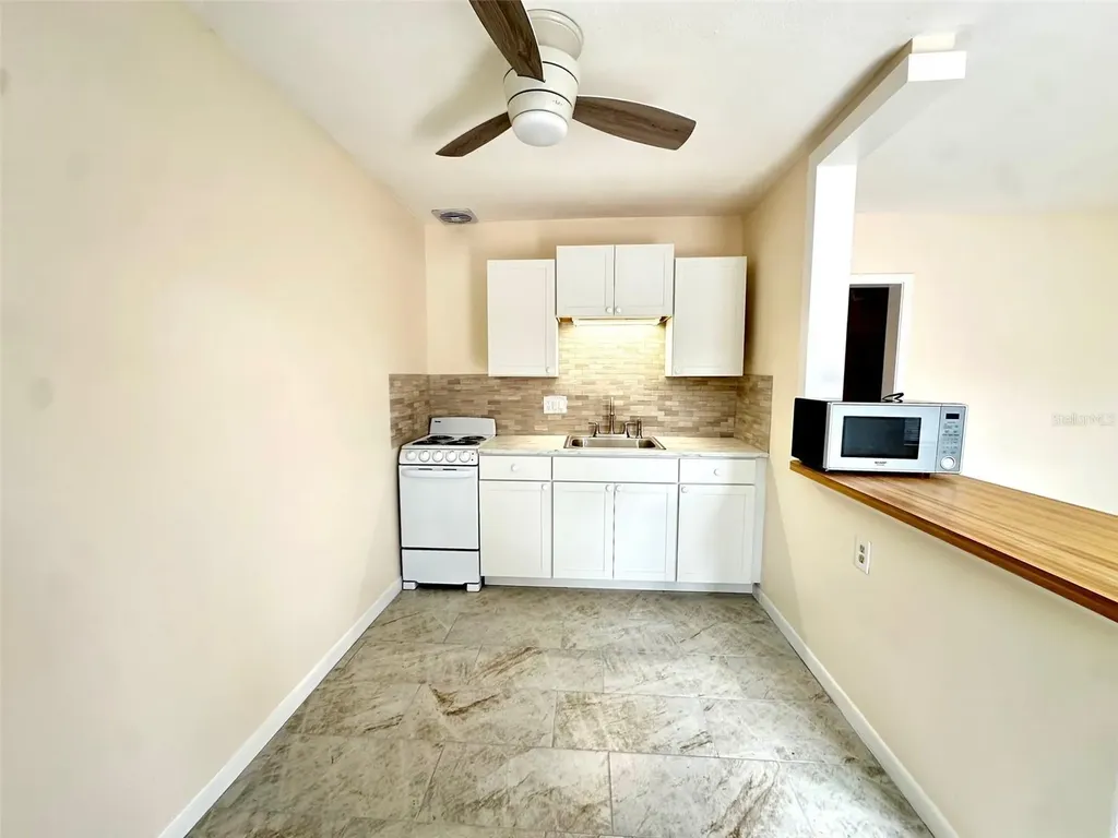 2035 Edgewater Drive Clearwater FL 33755