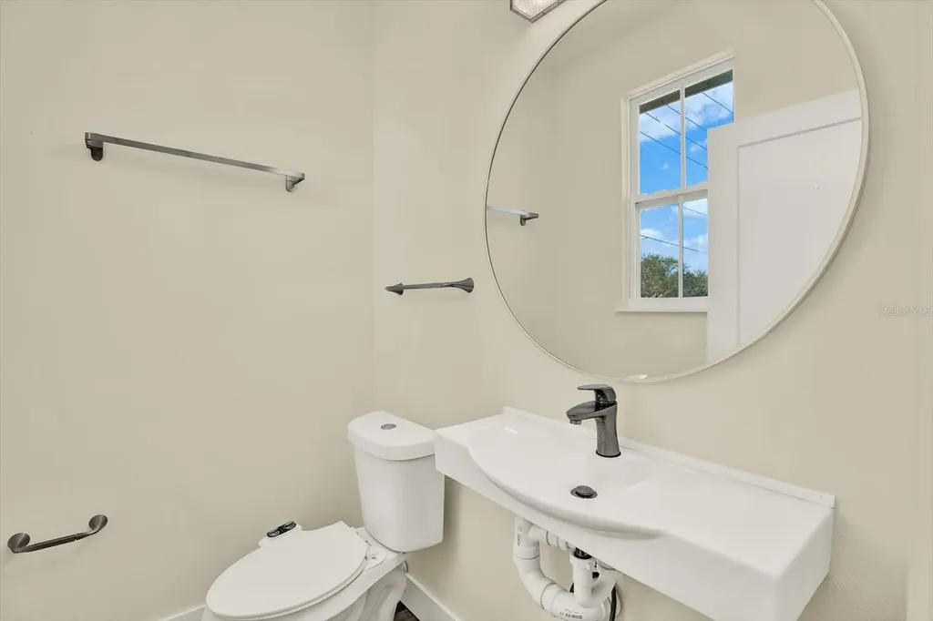 1299 5th Street S St Petersburg FL 33701