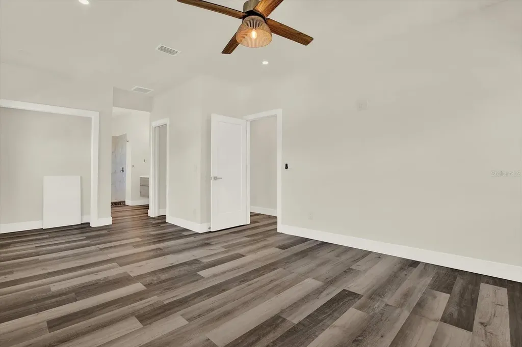 1299 5th Street S St Petersburg FL 33701