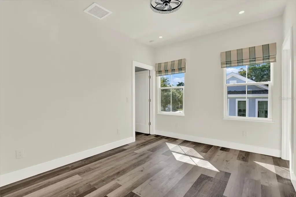 1299 5th Street S St Petersburg FL 33701