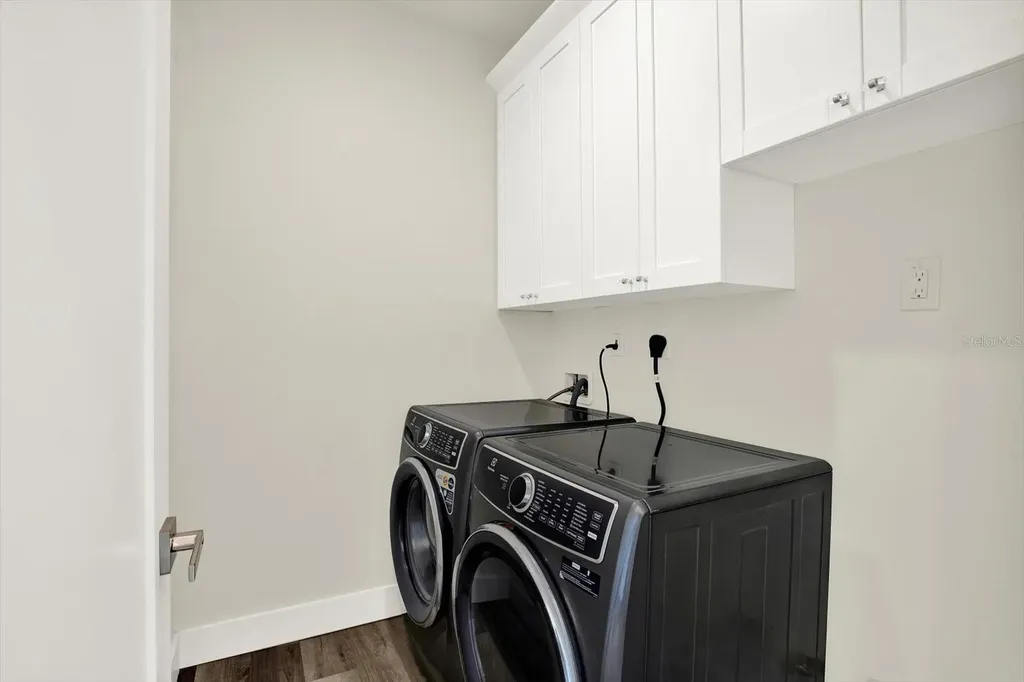 1299 5th Street S St Petersburg FL 33701
