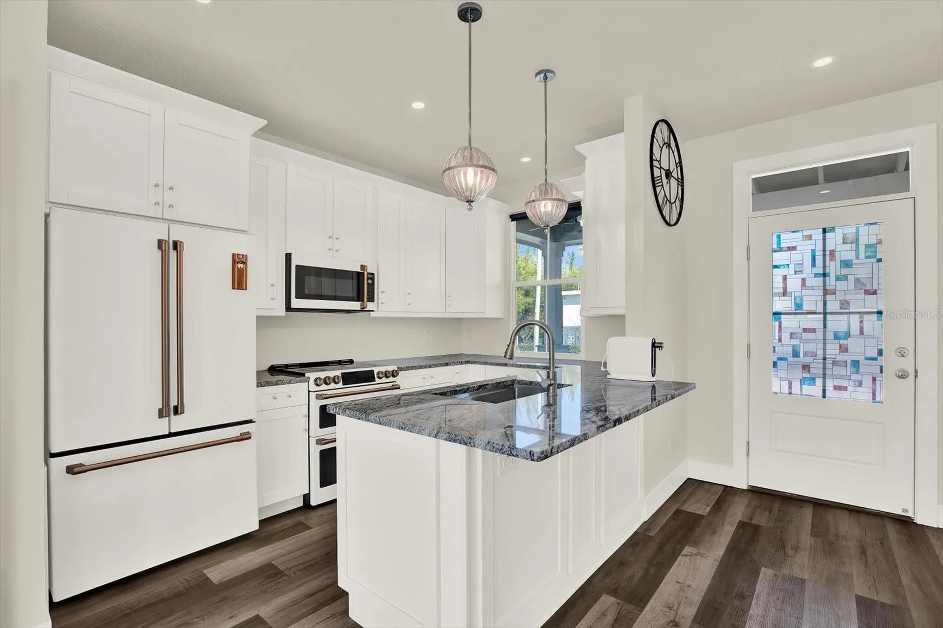 1299 5th Street S St Petersburg FL 33701