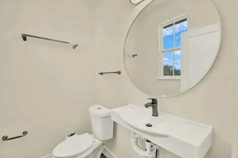 1299 5th Street S St Petersburg FL 33701