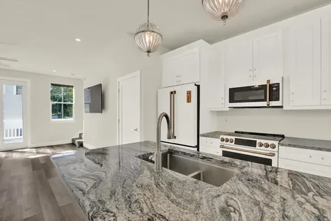1299 5th Street S St Petersburg FL 33701