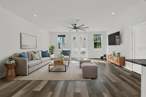 1299 5th Street S St Petersburg FL 33701