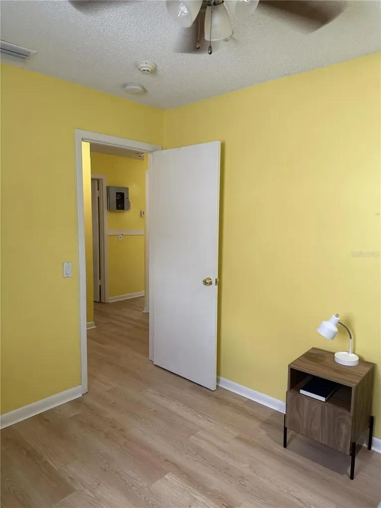 322 Regal Park Drive Valrico FL 33594