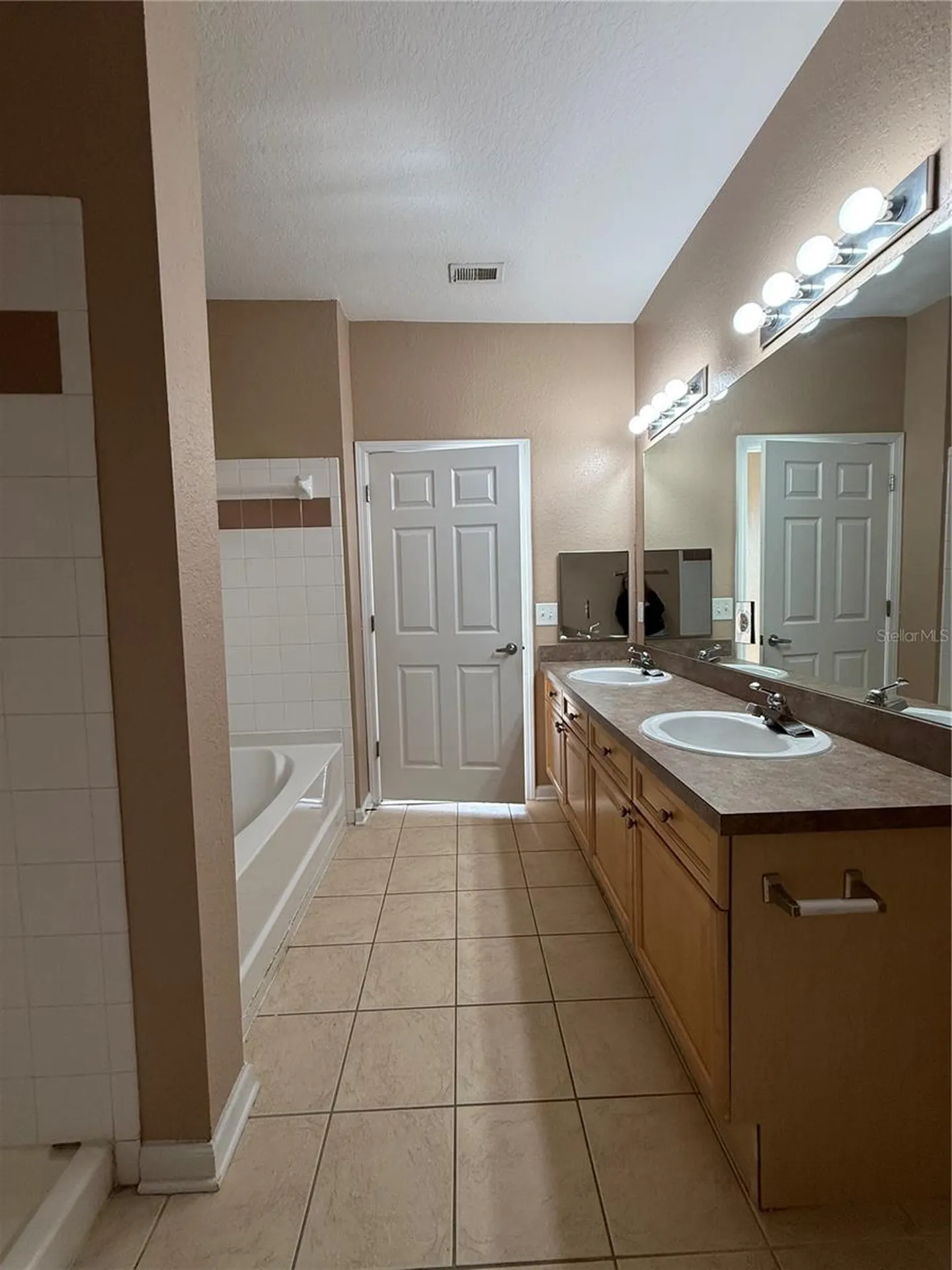 413 Terrace Ridge Circle Davenport FL 33896