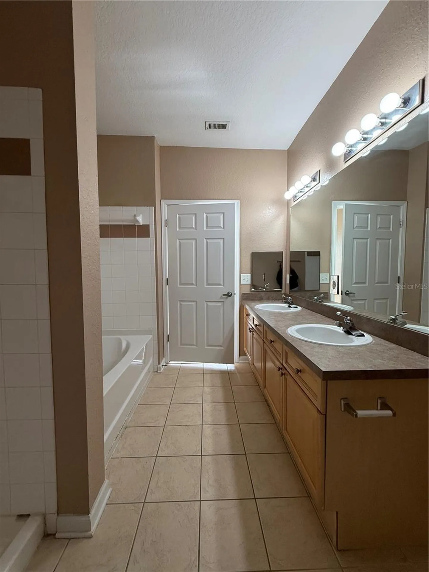 413 Terrace Ridge Circle Davenport FL 33896