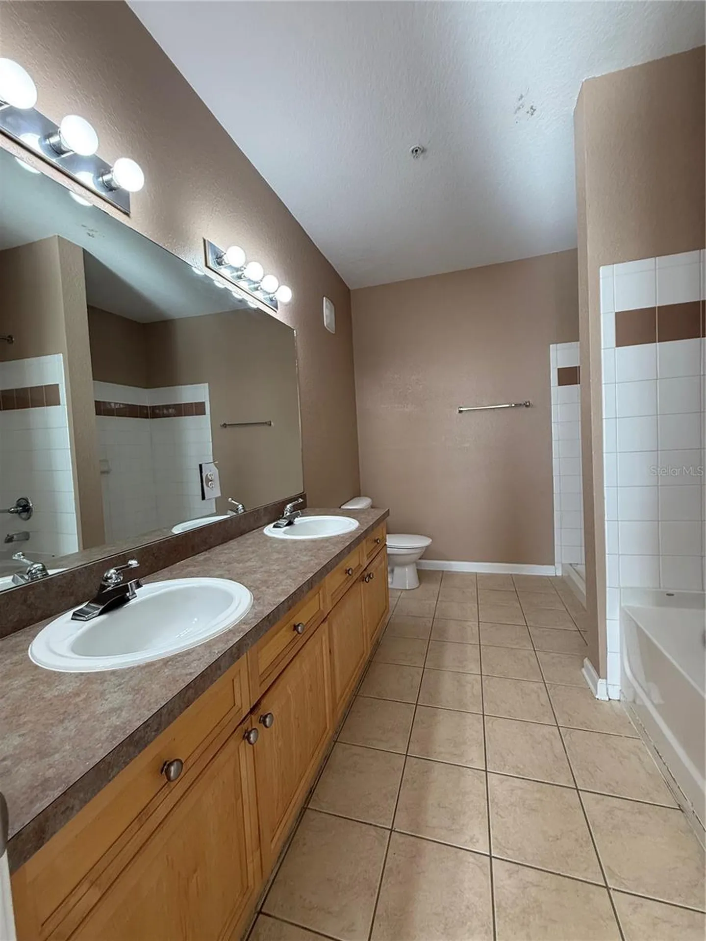 413 Terrace Ridge Circle Davenport FL 33896