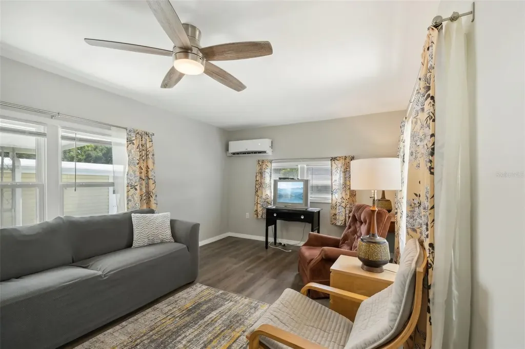 1600 Old Coachman Road Clearwater FL 33765