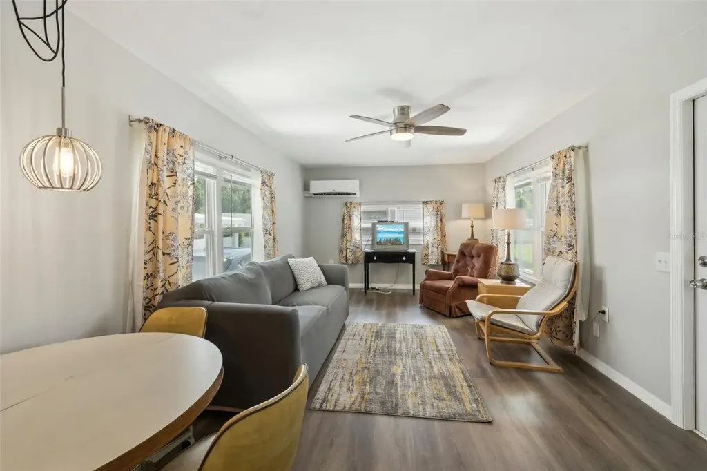 1600 Old Coachman Road Clearwater FL 33765
