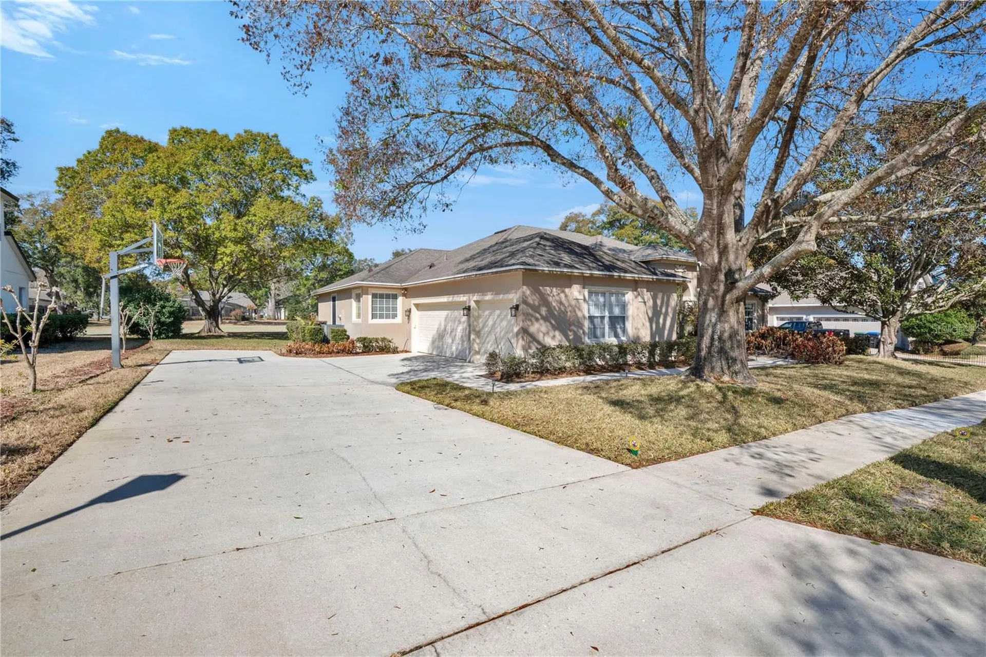 816 Mystic Oak Place Apopka FL 32712