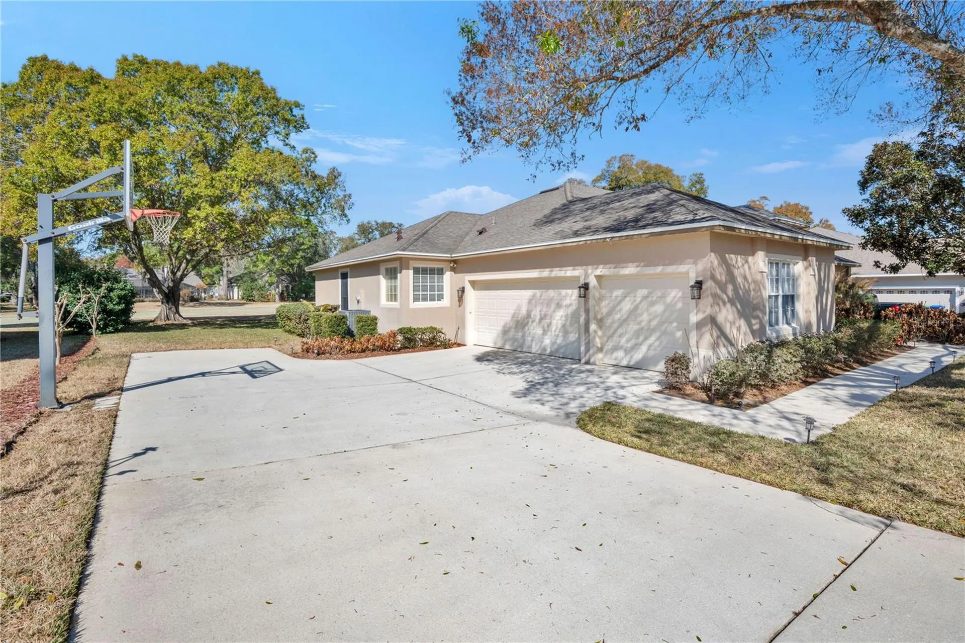 816 Mystic Oak Place Apopka FL 32712