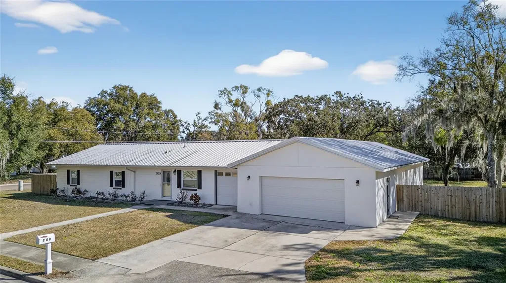 709 S Dillingham Avenue Kissimmee FL 34741