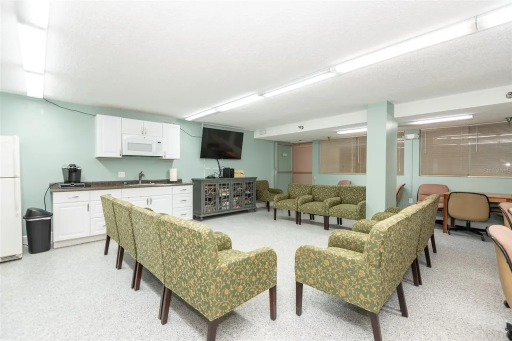 2043 S Atlantic Avenue Daytona Beach FL 32118