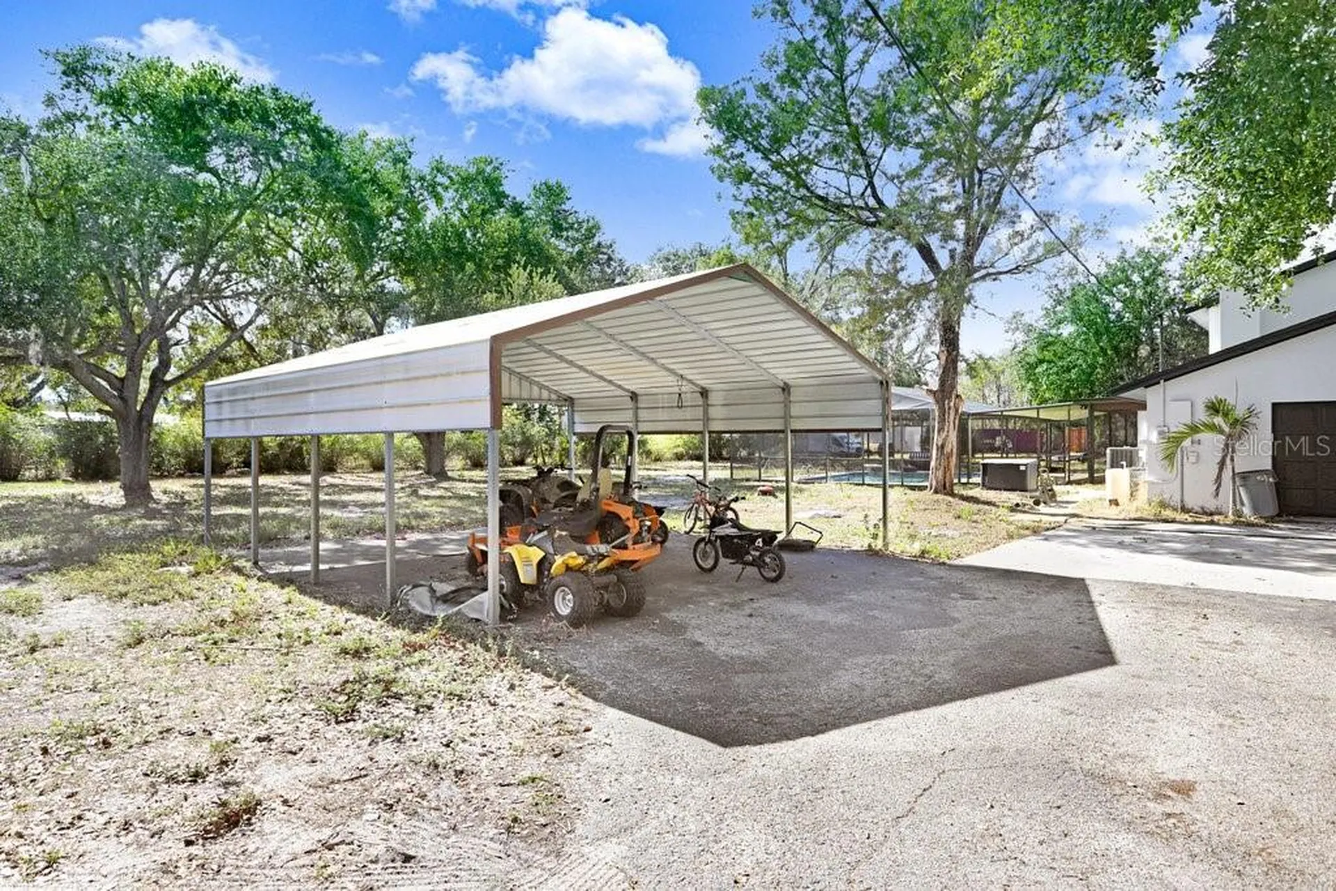 17308 Tobacco Road Lutz FL 33558