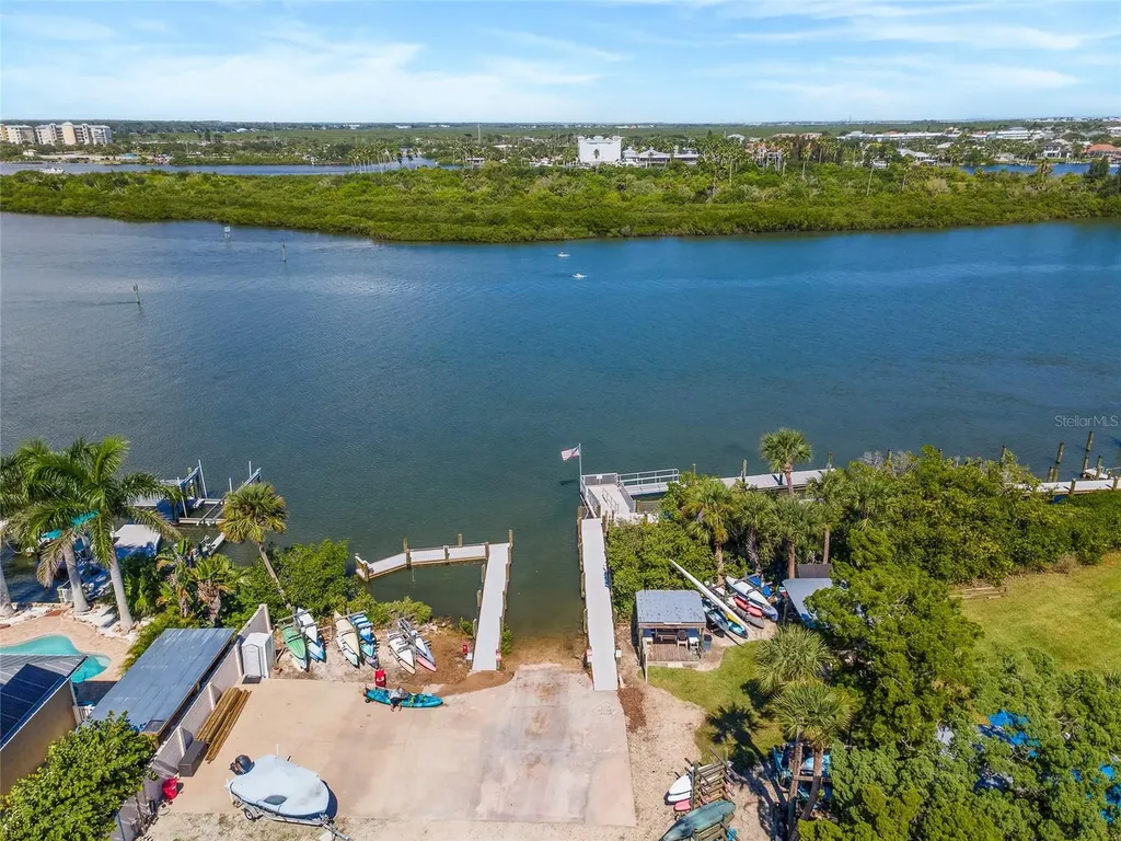 426 Bouchelle Drive New Smyrna Beach FL 32169