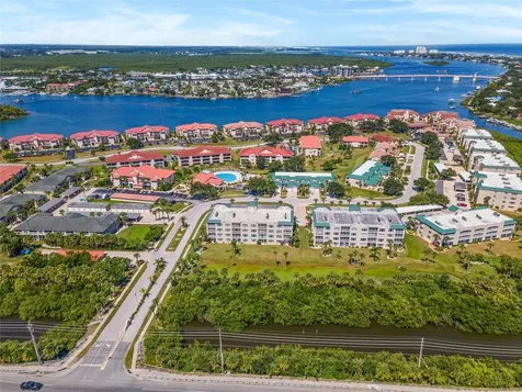 426 Bouchelle Drive New Smyrna Beach FL 32169