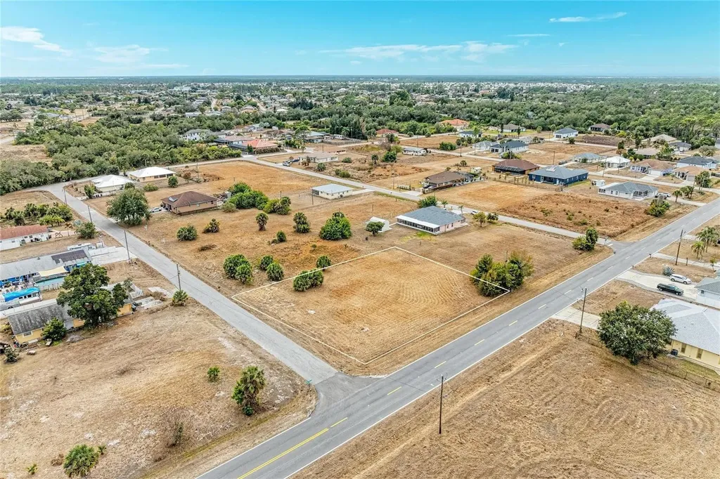 Lot 1, 2, 3 De Leon Drive North Port FL 34287