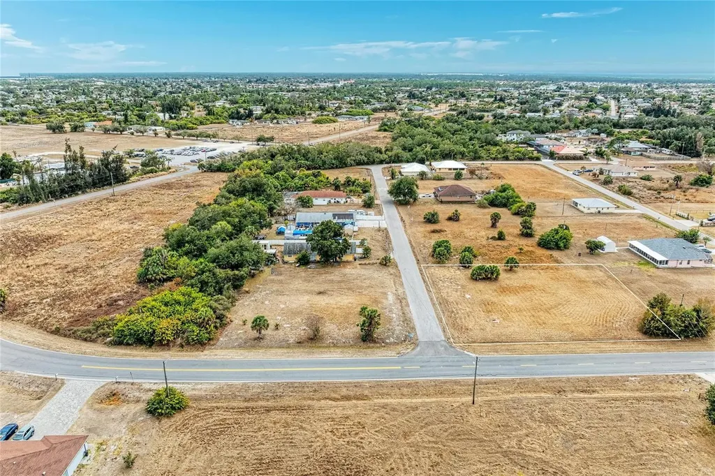 Lot 1, 2, 3 De Leon Drive North Port FL 34287