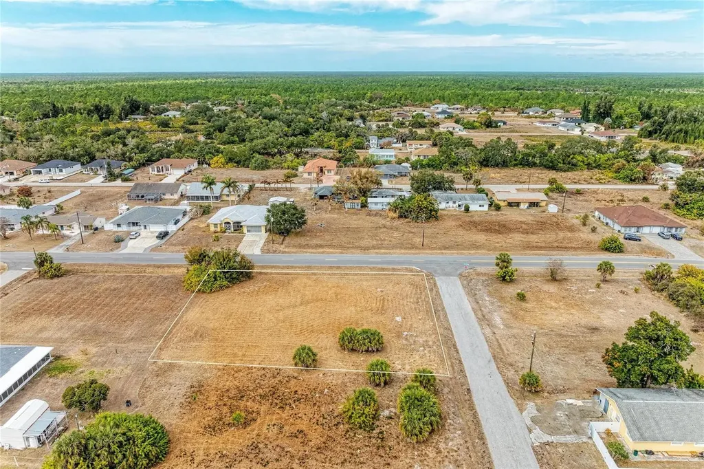 Lot 1, 2, 3 De Leon Drive North Port FL 34287