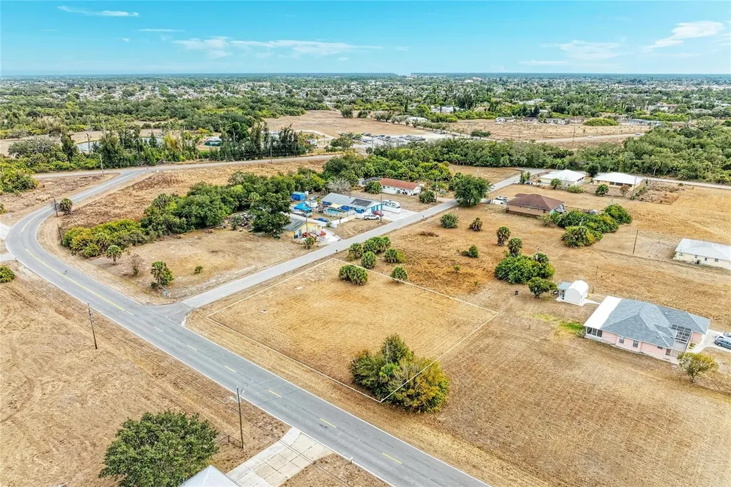 Lot 1, 2, 3 De Leon Drive North Port FL 34287