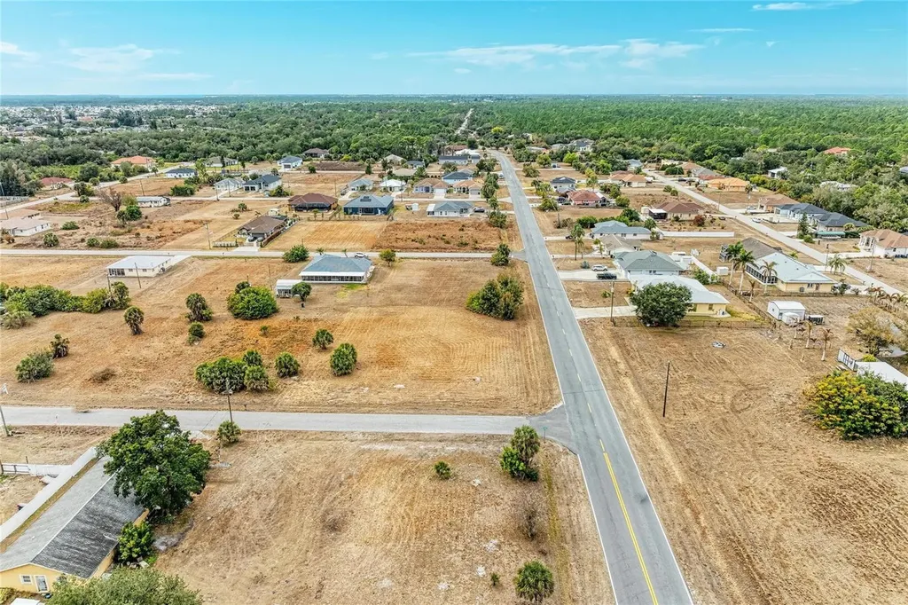 Lot 1, 2, 3 De Leon Drive North Port FL 34287