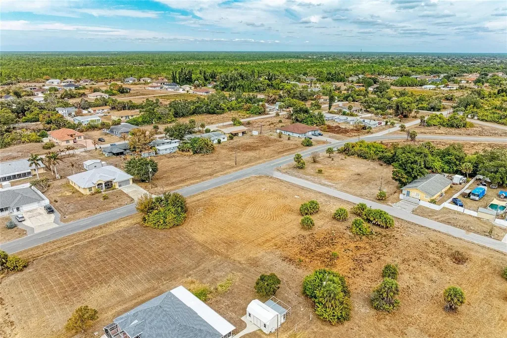Lot 1, 2, 3 De Leon Drive North Port FL 34287