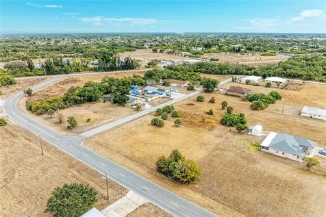 Lot 1, 2, 3 De Leon Drive North Port FL 34287