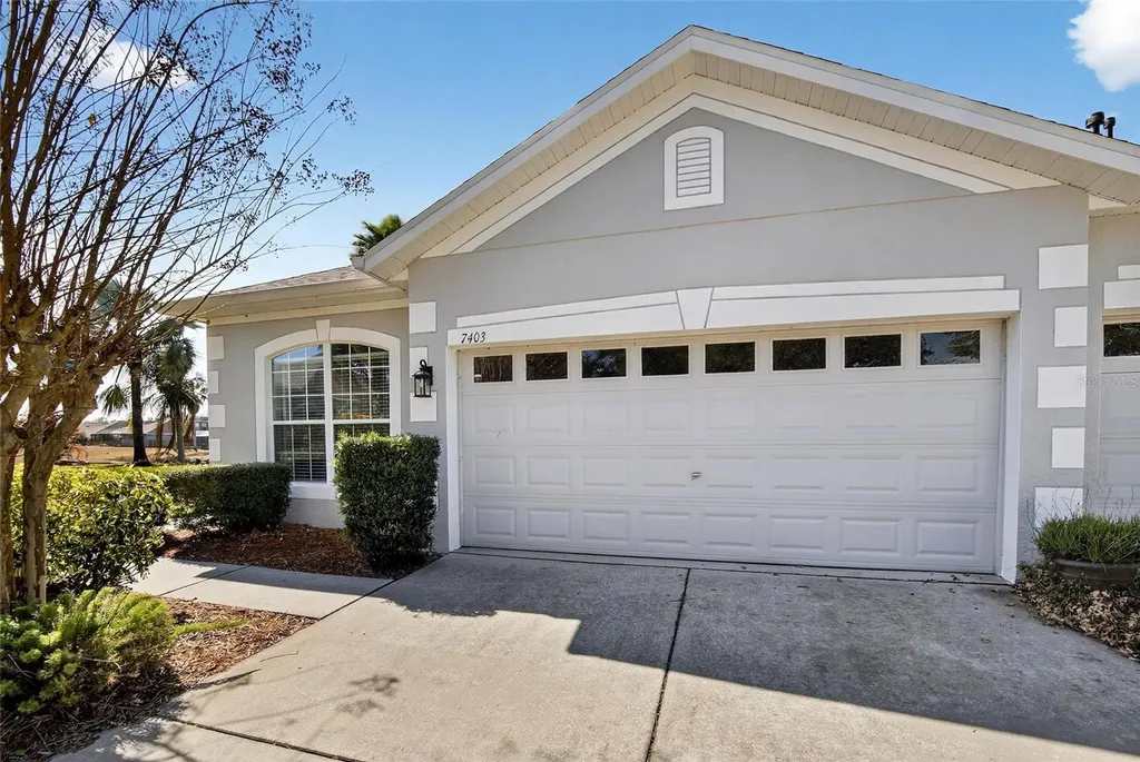 7403 Surrey Wood Lane Apollo Beach FL 33572