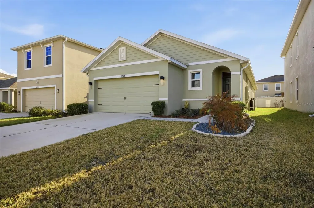 8204 Pelican Reed Circle Wesley Chapel FL 33545